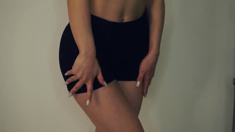 Yui online show from 01.30.25