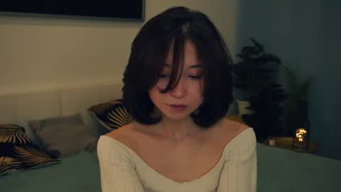 Yui online show from 02.02.25