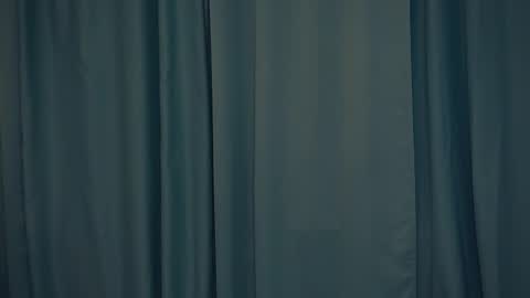 Yui online show from 02.14.25