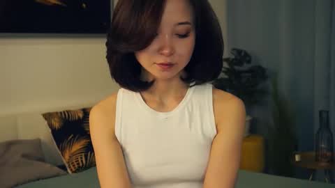 Yui online show from 02.18.25