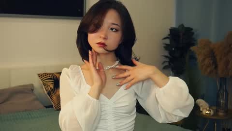 Yui online show from 02.22.25