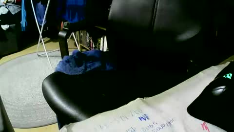 coyote017 online show from 02.04.25