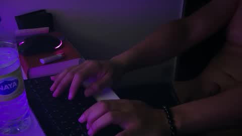 cr9222 online show from 04.27.26