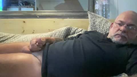 crapaud75018 online show from 09.13.25