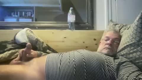 crapaud75018 online show from 12.19.25