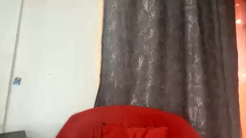 Snapshot of crave_meslowly chatting on 02.04.26 Taliee online show from 02.04.26