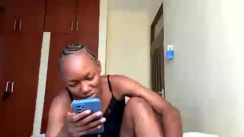 Snapshot of crave_meslowly chatting on 06.25.26 Taliee online show from 06.25.26