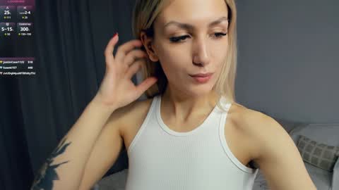 Snapshot of crazy_selfi chatting on 02.03.25 Emma online show from 02.03.25