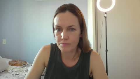 Anny online show from 12.23.25