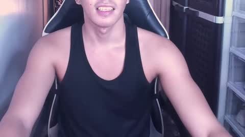 Snapshot of crazyasiancum chatting on 02.13.25 Zion online show from 02.13.25