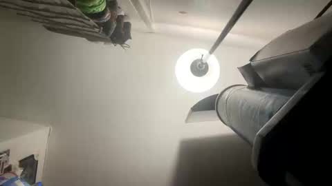 crazydill28 online show from 09.12.25