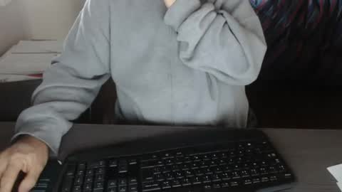 Creamormilk online show from 10.06.25