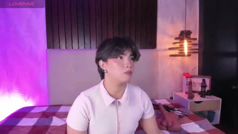 Snapshot of creamy_angelo chatting on 11.02.25 creamy_angelo online show from 11.02.25