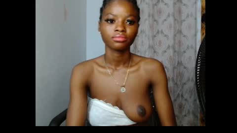 Snapshot of creamy_girl2 chatting on 01.09.26 Creamy girl2 online show from 01.09.26