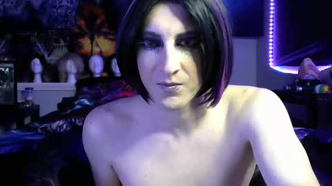 Sylvia online show from 01.10.25