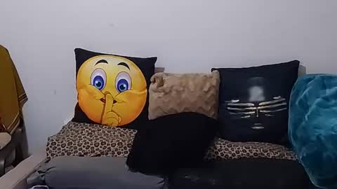 creamyhub online show from 10.12.25