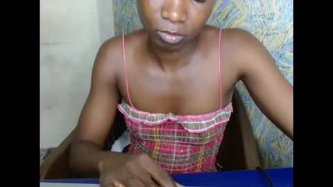 Snapshot of creamyxsugar chatting on 09.22.25 creamyxsugar online show from 09.22.25