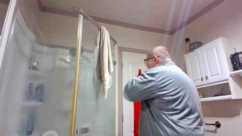 The hopeless romantic online show from 02.28.25