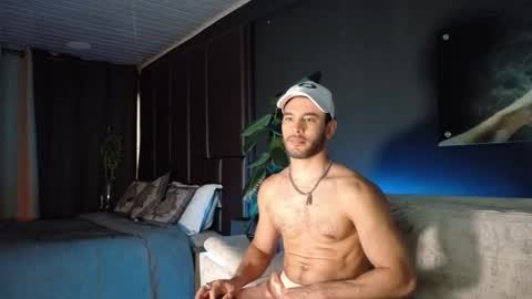 CRHISTIAN online show from 10.21.25