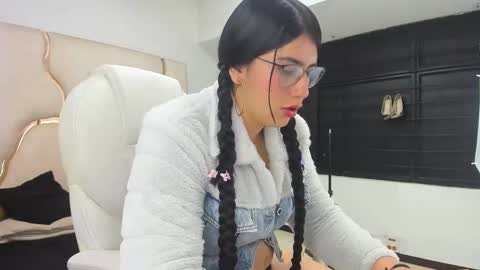 Criistaal   online show from 02.07.25