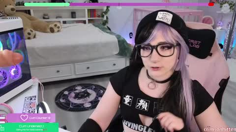 Crimson Kitten online show from 01.16.25