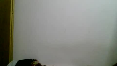 Snapshot of cris_master_ chatting on 10.17.25 cris_master_ online show from 10.17.25