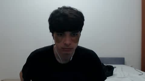 Snapshot of cris_peace chatting on 06.13.26 JOIN IN A FAN CLUB AND YOU WILL HAVE 90 OF MY PHOTOVIDEO FREE FANSLY - online show from 06.13.26