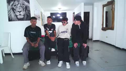 Snapshot of crismens chatting on 10.27.25 crismens online show from 10.27.25