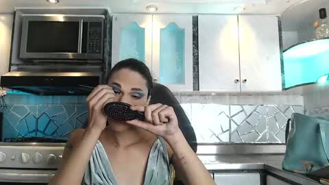 Cristina Onazis online show from 05.28.26