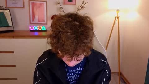 Snapshot of crisp1n chatting on 10.21.25 Chris online show from 10.21.25