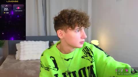 Snapshot of crisp1n chatting on 10.22.25 Chris online show from 10.22.25