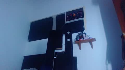 Snapshot of criss__tom chatting on 11.11.25 Cristopher online show from 11.11.25