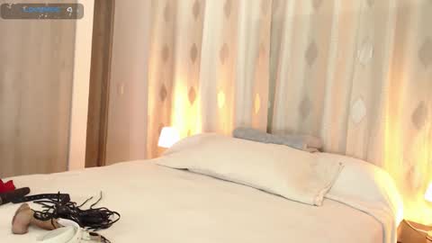 CRISSTI CUTE online show from 02.22.26