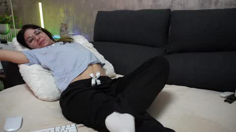 crissy_love online show from 02.10.25