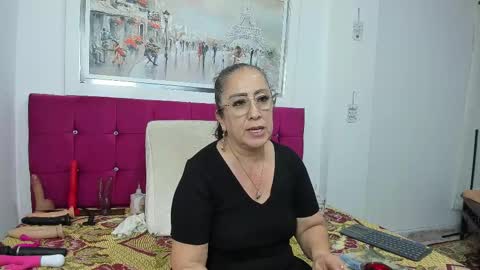 Snapshot of cristal_18xxx chatting on 03.12.25 Cristal online show from 03.12.25