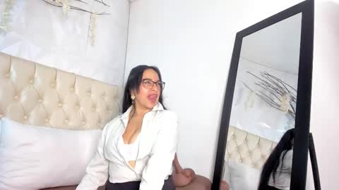 Cristal yours Milf online show from 01.07.26