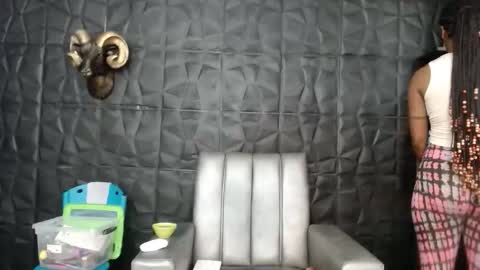 Hanna  online show from 09.12.25