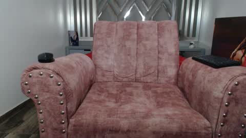 Snapshot of cristalbeautiful1 chatting on 02.28.25 Natalie online show from 02.28.25