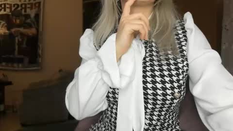 cristalbi online show from 03.08.26