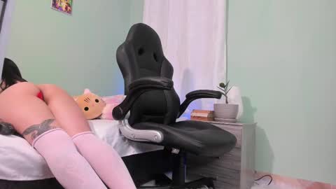 Snapshot of cristalcerati__ chatting on 03.05.25 Cristal online show from 03.05.25