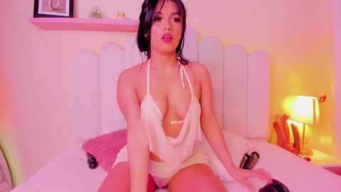 Cristal online show from 12.22.25