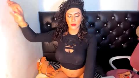 cristallwright online show from 12.16.24