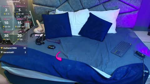 CRISTAL MILF online show from 01.16.25