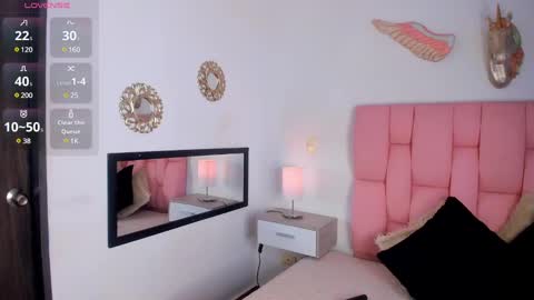 Snapshot of cristalmunez chatting on 01.12.25 cristal online show from 01.12.25