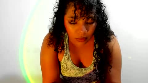 Snapshot of cristalsmith_tease14 chatting on 10.03.25 cristal online show from 10.03.25