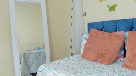 cristal walker online show from 02.04.25