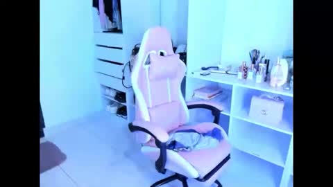 cristinasweet7 online show from 03.17.26