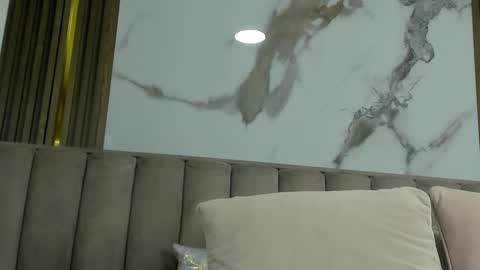 Cristina online show from 09.13.25