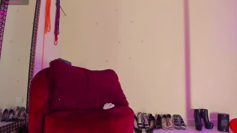 Cristin online show from 03.08.25