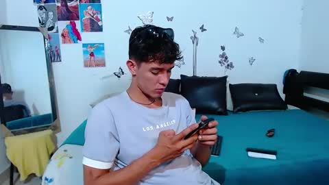 Snapshot of cristofer_hot98 chatting on 03.03.25 Cristofer online show from 03.03.25